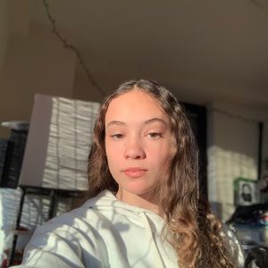 Meet your Posher, Olivia